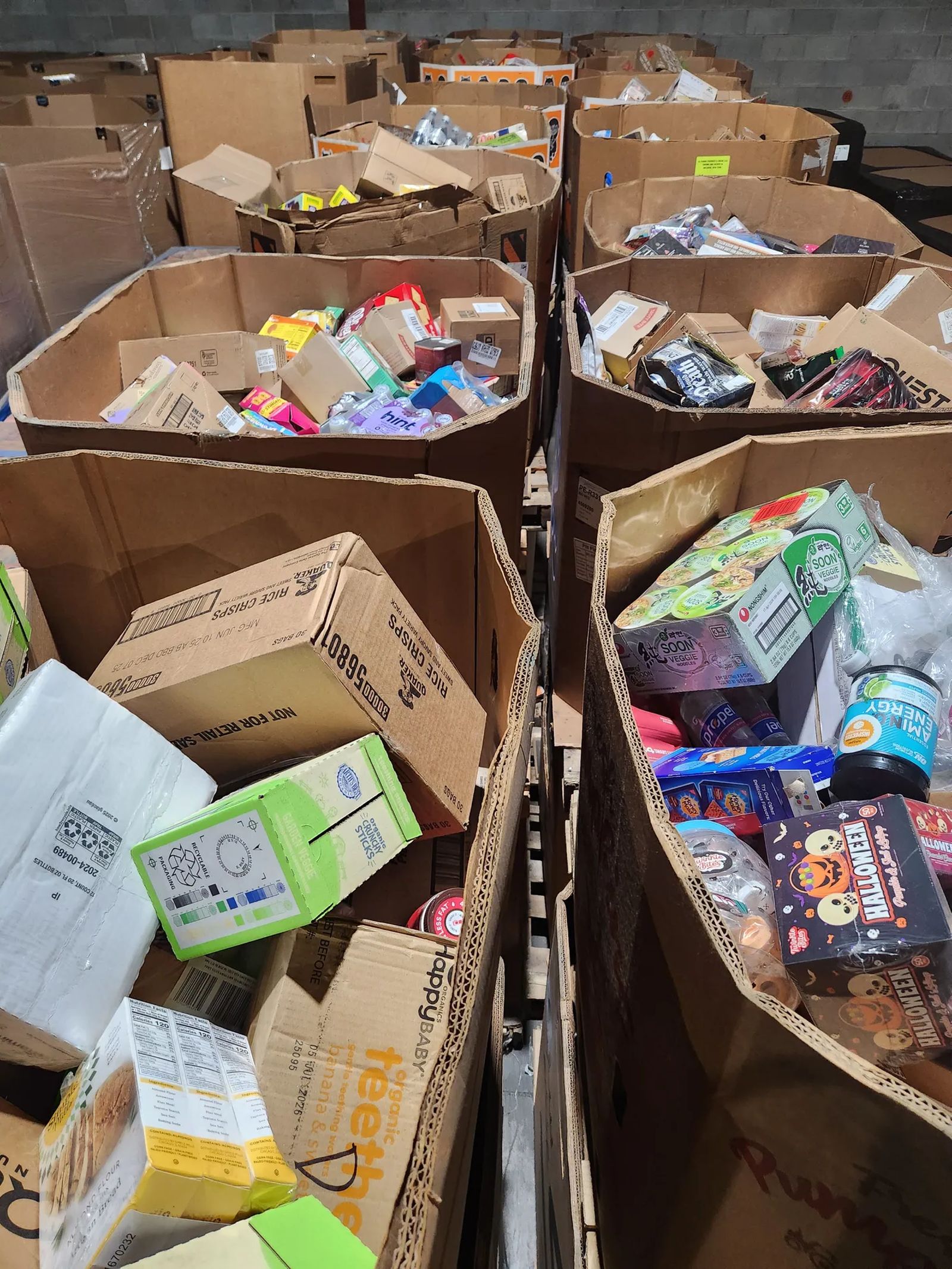 Amazon Grocery and Food Truckload